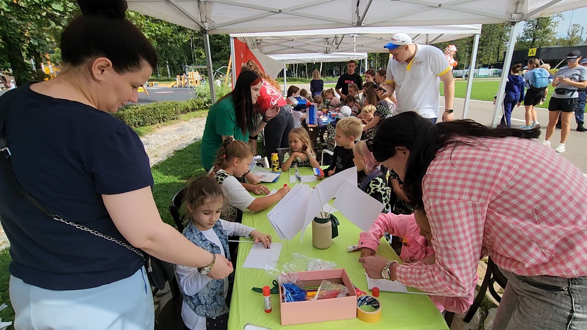 одинцово, парк лазутиной, день флага, культура, спорт,