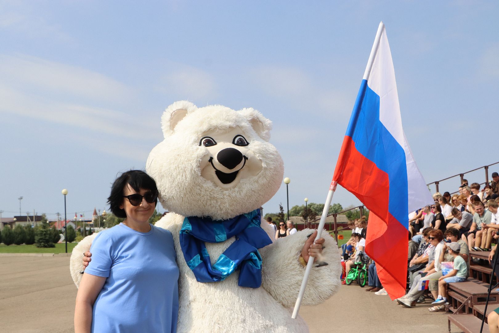 Серебряные Пруды, День флага, триколор, Парк Серебряный,