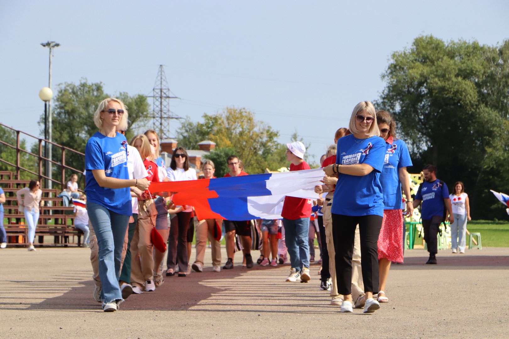 Серебряные Пруды, День флага, триколор, Парк Серебряный,