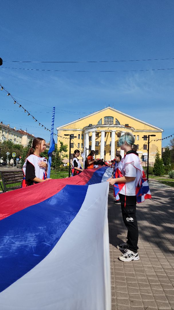 день флага, день флага россии, автопробег, автопробег с государственными флагами, электросталь, жители города, мой город, акция, патриотическая акция,