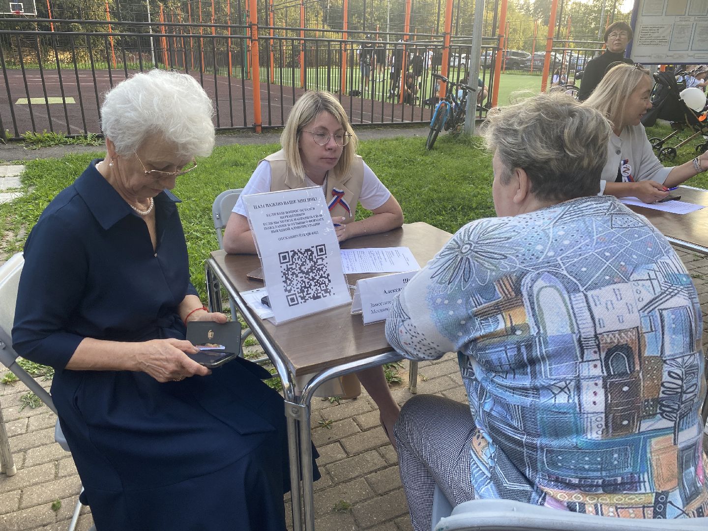 выездная администрация, мкр школьный власиха, обращения жителей власихи, встреча с жителями, общественный транспорт,