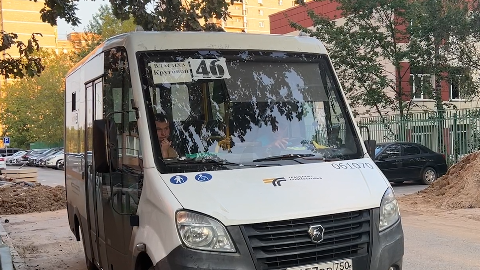 выездная администрация, мкр школьный власиха, обращения жителей власихи, встреча с жителями, общественный транспорт,