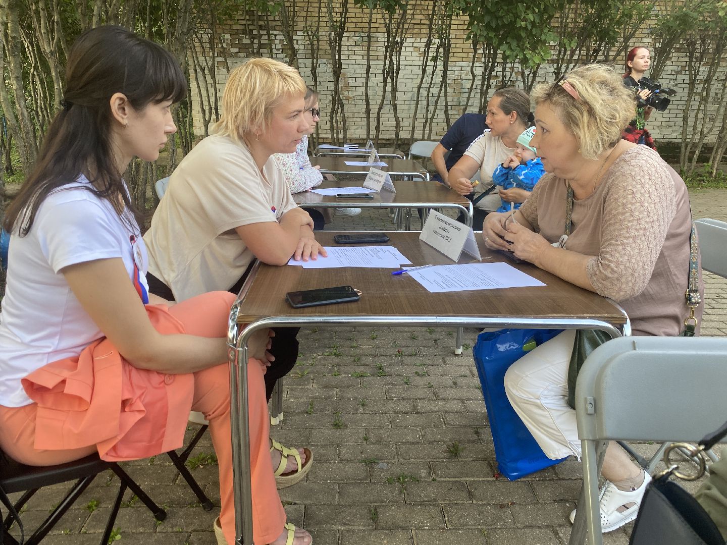 выездная администрация, мкр школьный власиха, обращения жителей власихи, встреча с жителями, общественный транспорт,