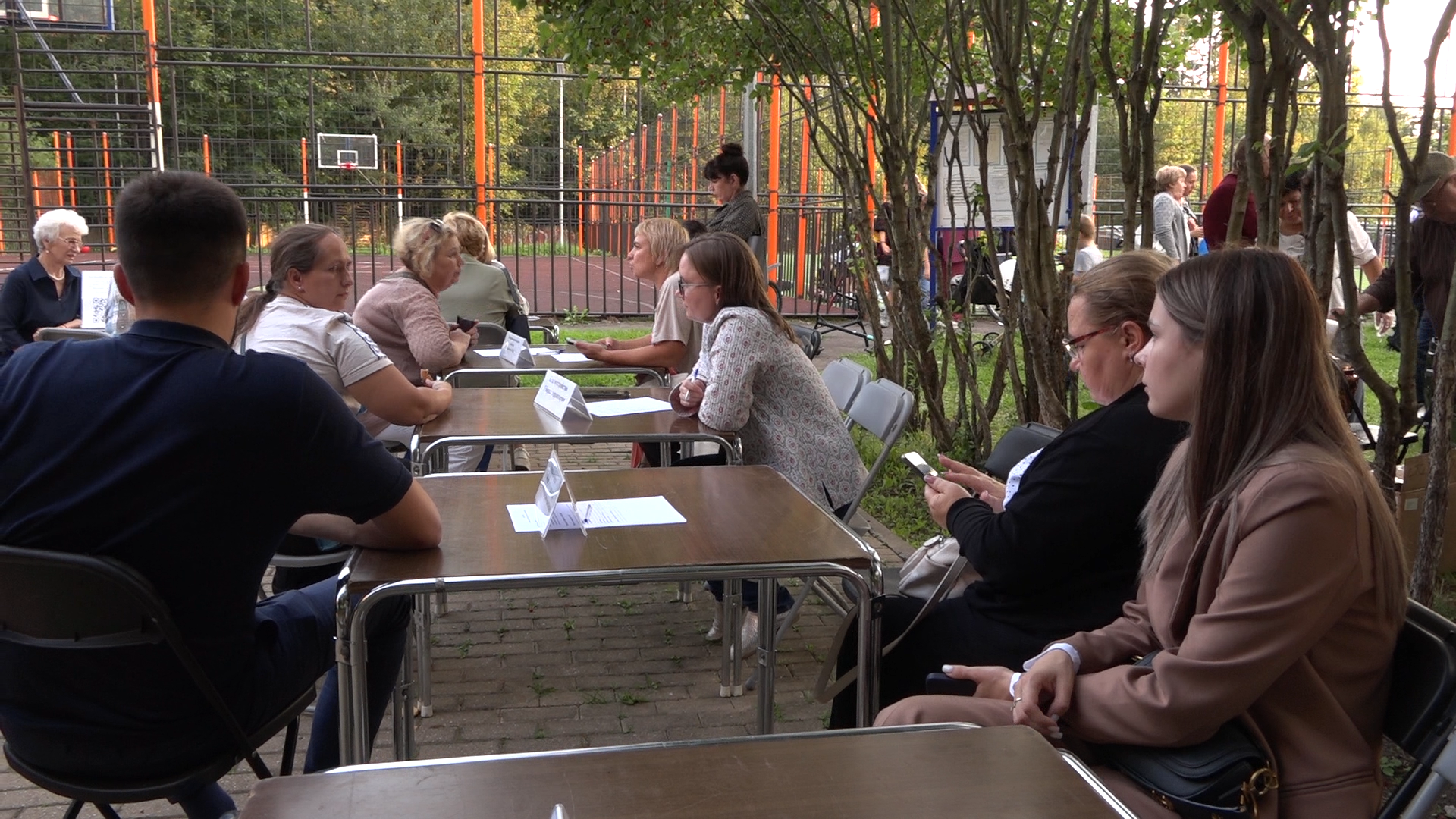 выездная администрация, мкр школьный власиха, обращения жителей власихи, встреча с жителями, общественный транспорт,