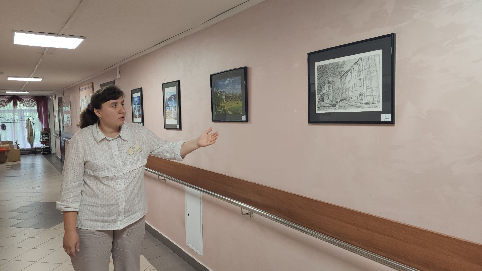 ивантеевка, центр социального обслуживания, художественная выставка, картины, участники сво, патриотизм,