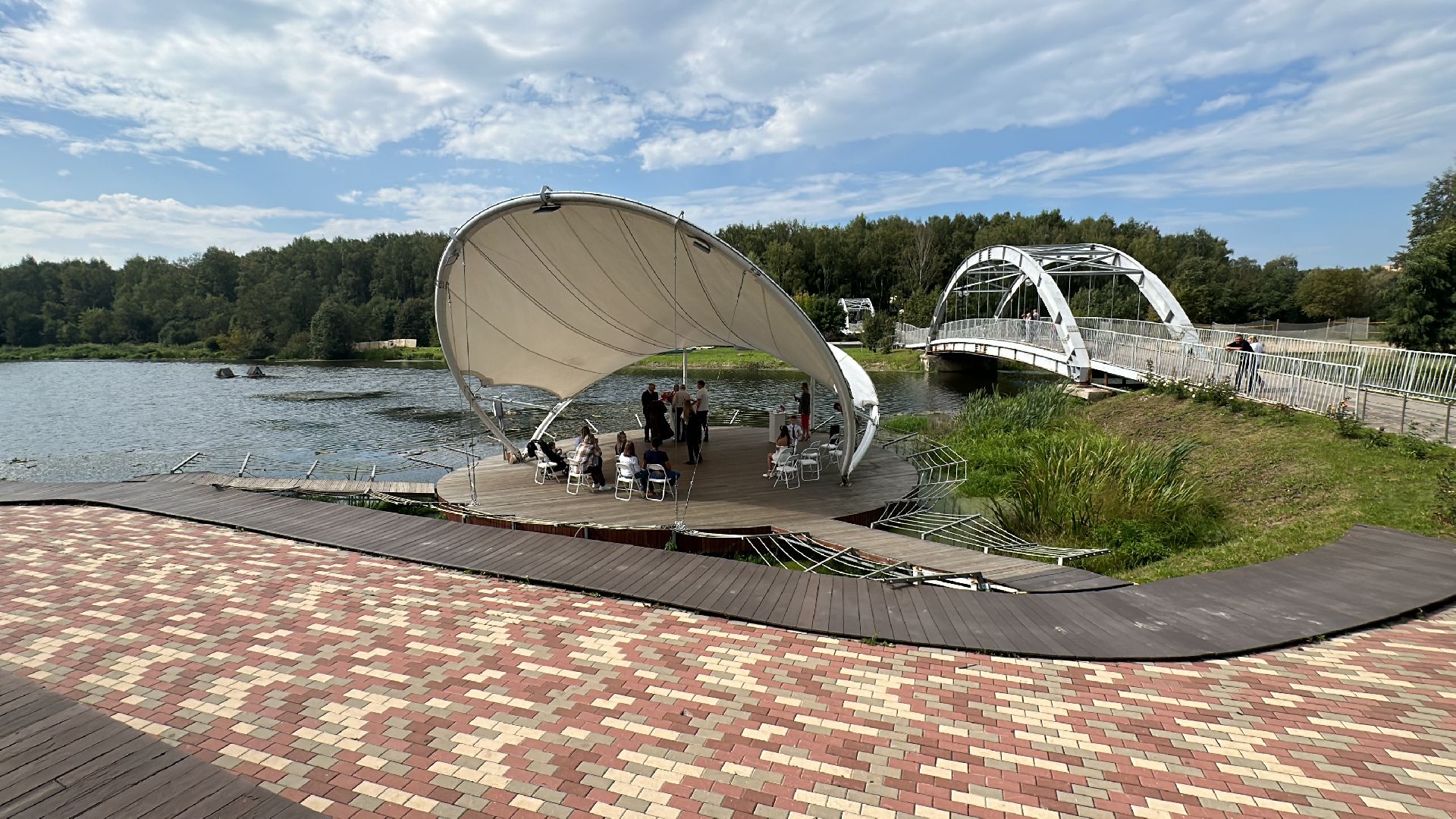 Клин, общество, свадьба в парке, Подмосковье, зеркальная дата, традиции,