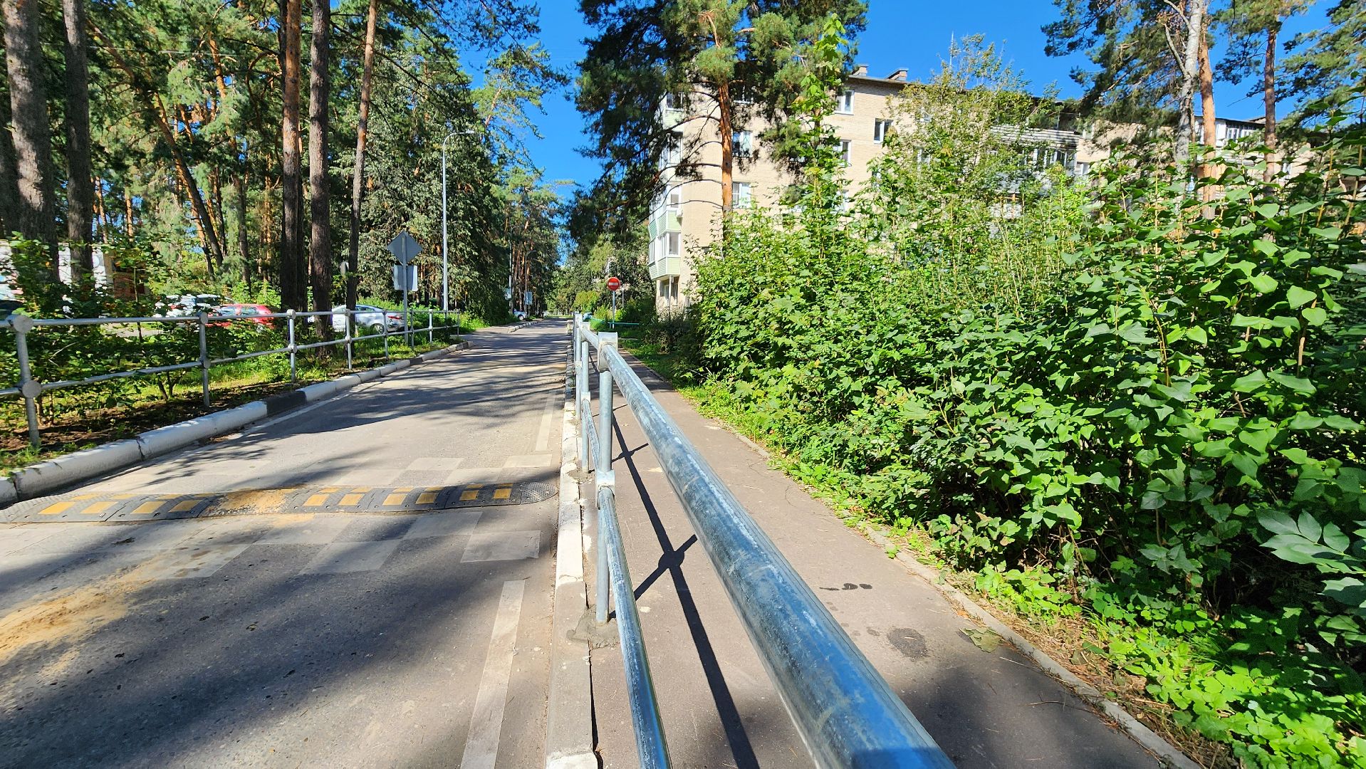 лицей, безопасность детей, протвино, ограждающие элементы, комбинат благоустройства,