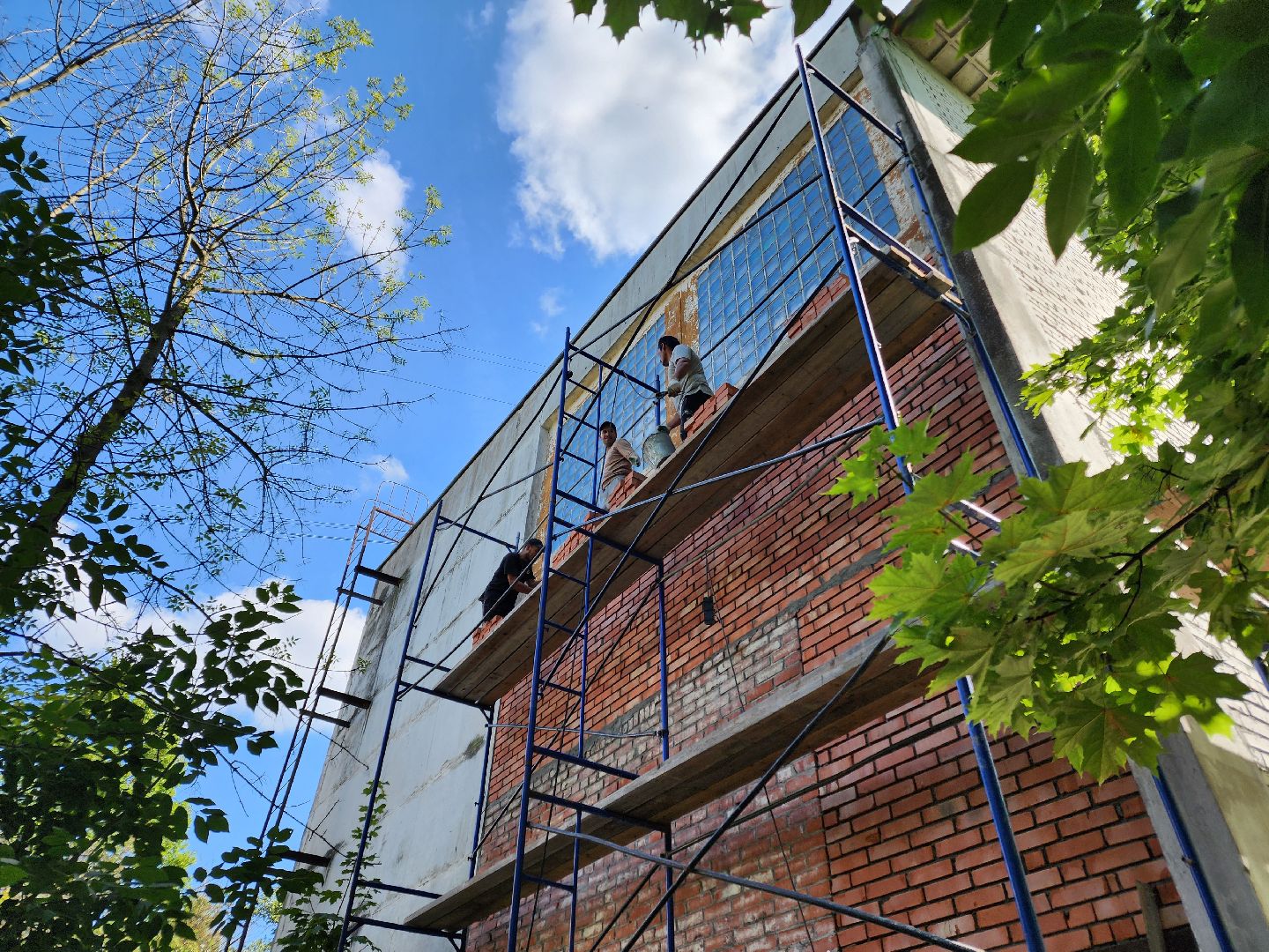 Чехов, школа 1, ремонт фасада, утепление, гидроизоляция, текущий ремонт школы,подготовка к новому учебному году,