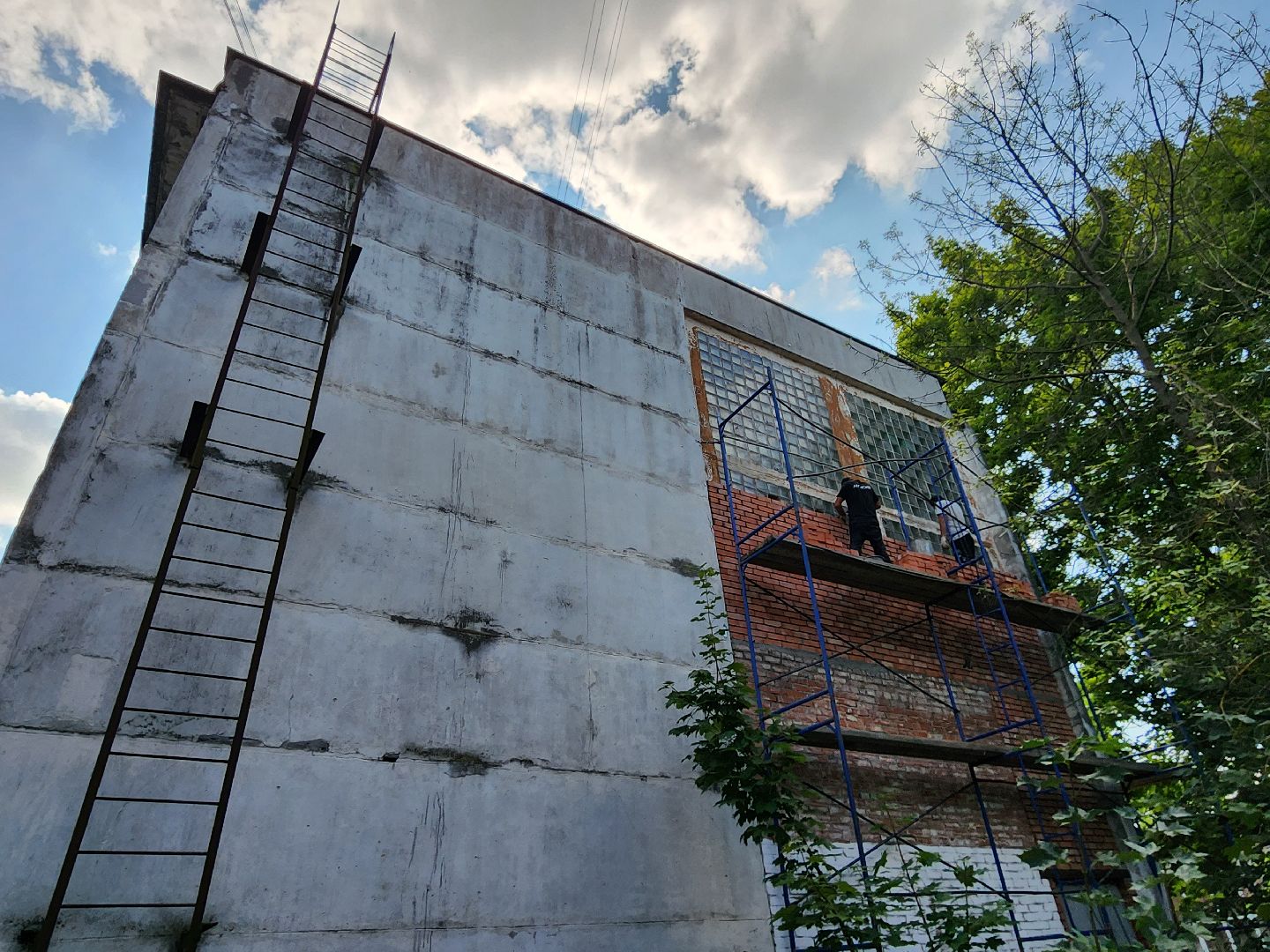 Чехов, школа 1, ремонт фасада, утепление, гидроизоляция, текущий ремонт школы,подготовка к новому учебному году,