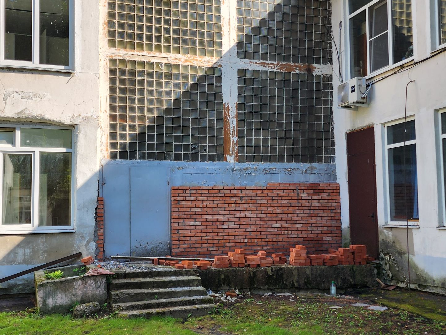 Чехов, школа 1, ремонт фасада, утепление, гидроизоляция, текущий ремонт школы,подготовка к новому учебному году,