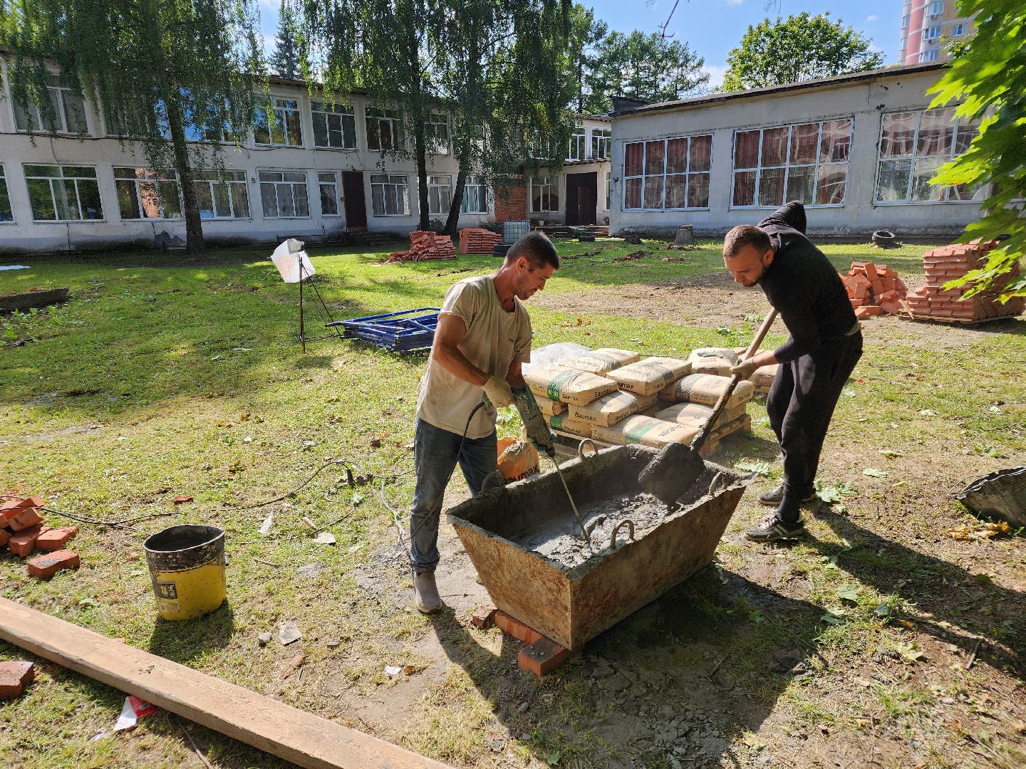 Чехов, школа 1, ремонт фасада, утепление, гидроизоляция, текущий ремонт школы,подготовка к новому учебному году,
