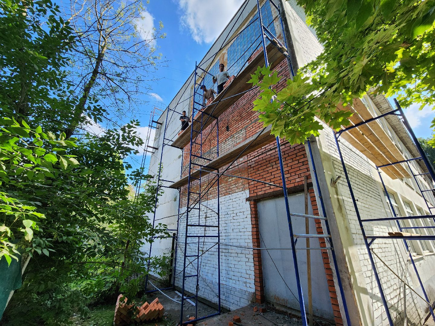 Чехов, школа 1, ремонт фасада, утепление, гидроизоляция, текущий ремонт школы,подготовка к новому учебному году,