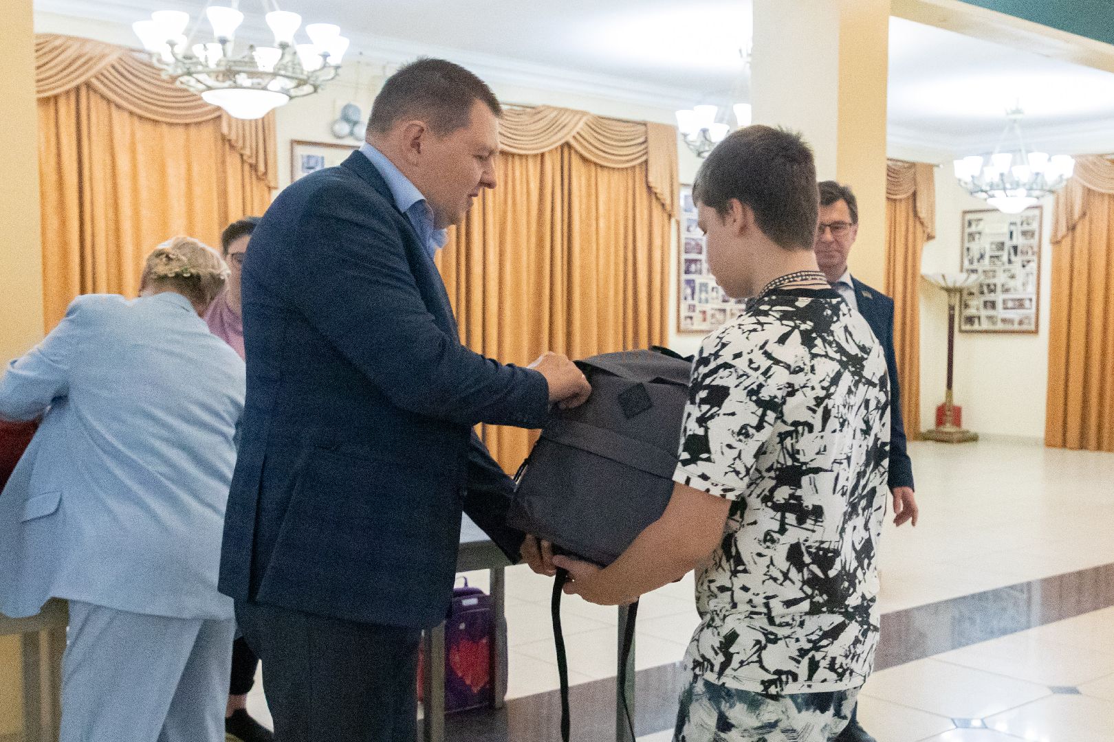 лыткарино, общество, рюкзаки,