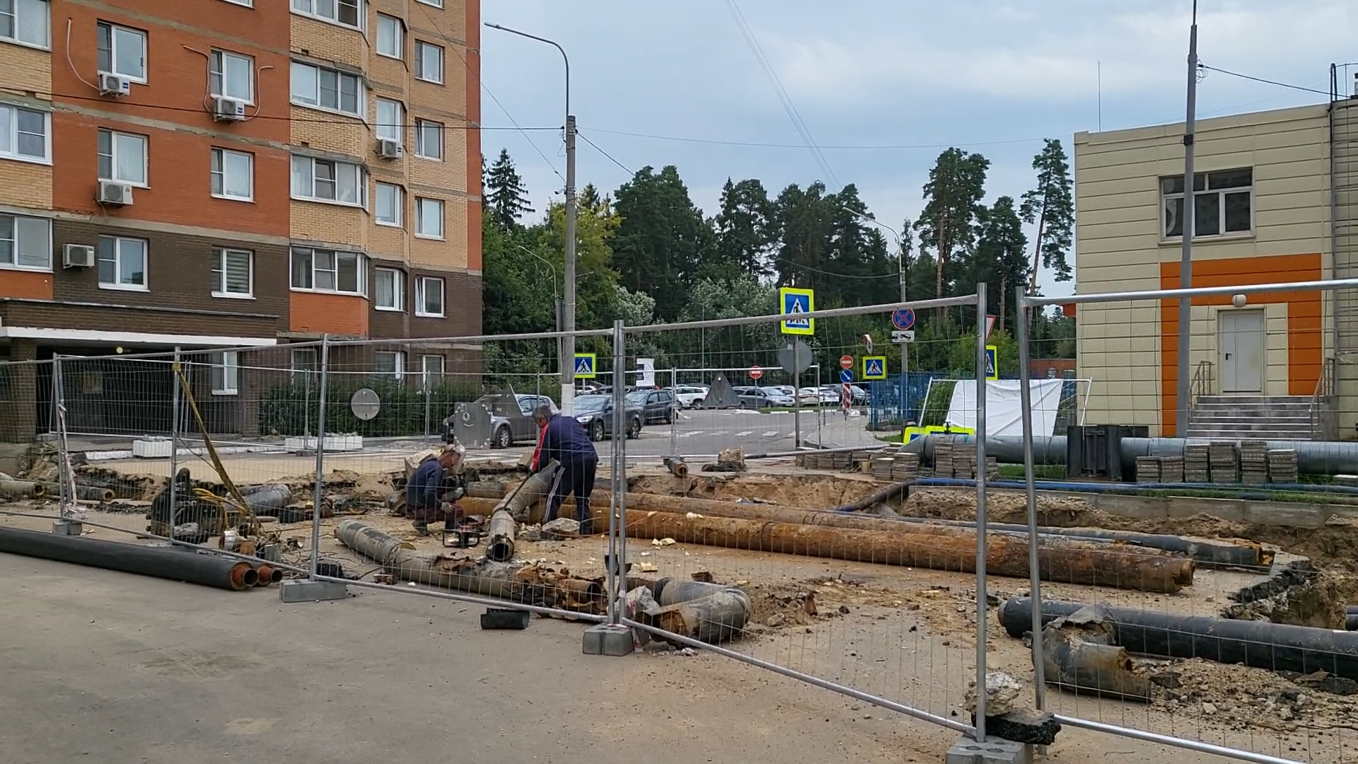 тепловой контур, отопительный сезон, индивидуальный тепловой пункт, власиха мкр школьный, ИТП в доме,