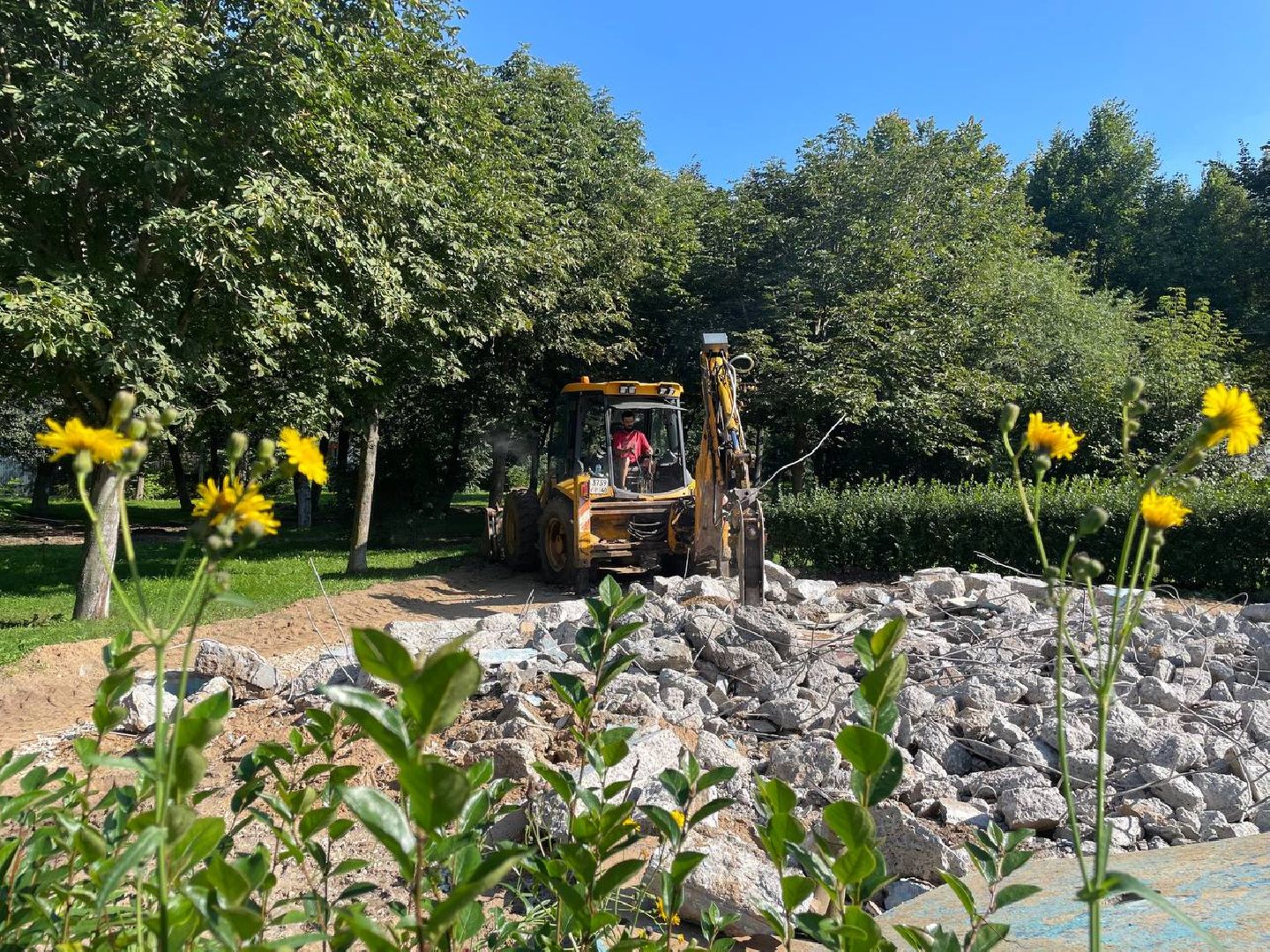 Дмитров, Яхрома, Сквер генерала Кузнецова, Минблаго,