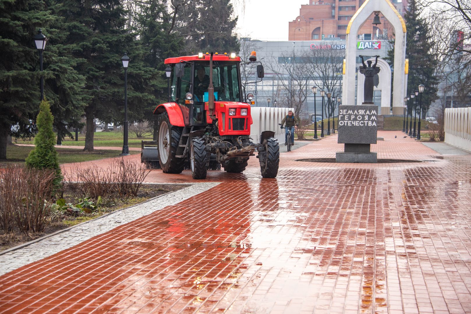 Балашиха, благоустройство, субботники, месяц чистоты и благоустройства, День Победы, озеленение, уборка территорий, высадка цветов и кустарников