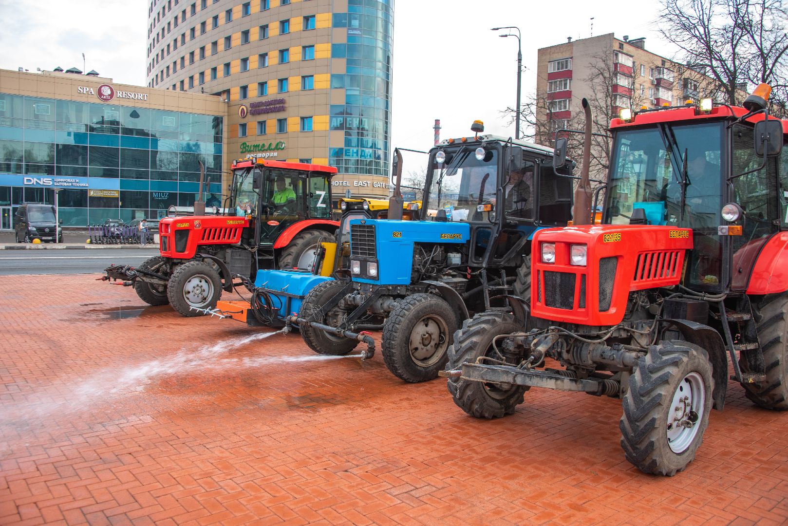 Балашиха, благоустройство, субботники, месяц чистоты и благоустройства, День Победы, озеленение, уборка территорий, высадка цветов и кустарников