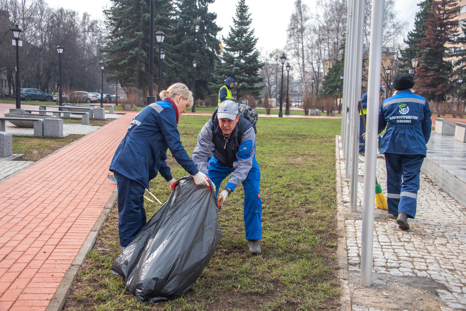 Балашиха, благоустройство, субботники, месяц чистоты и благоустройства, День Победы, озеленение, уборка территорий, высадка цветов и кустарников