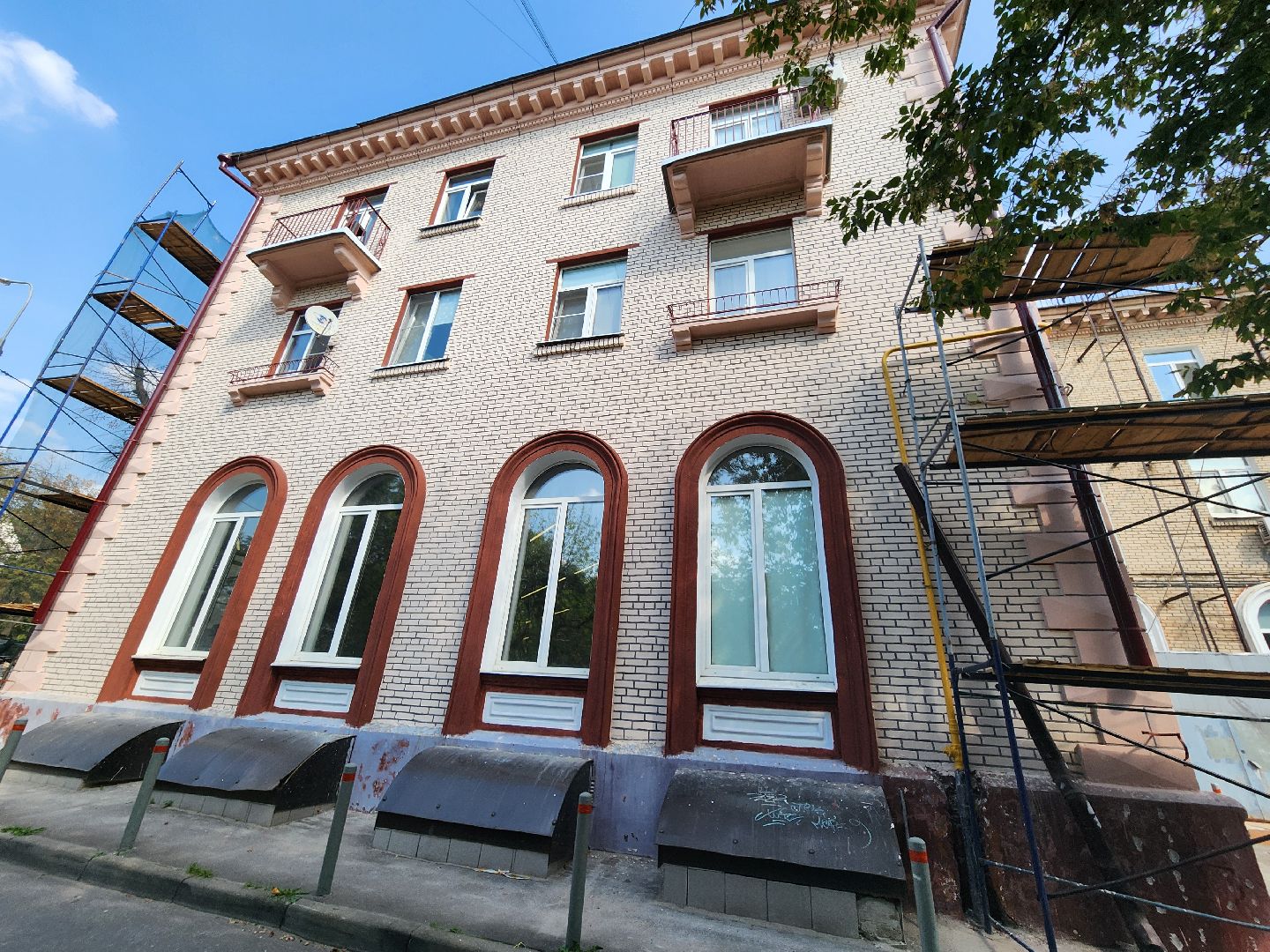 капремонт, ремонта фасадов мкд, ремонт фасада дома, видное, школьная улица, ленинский округ, региональная программа капремонта,