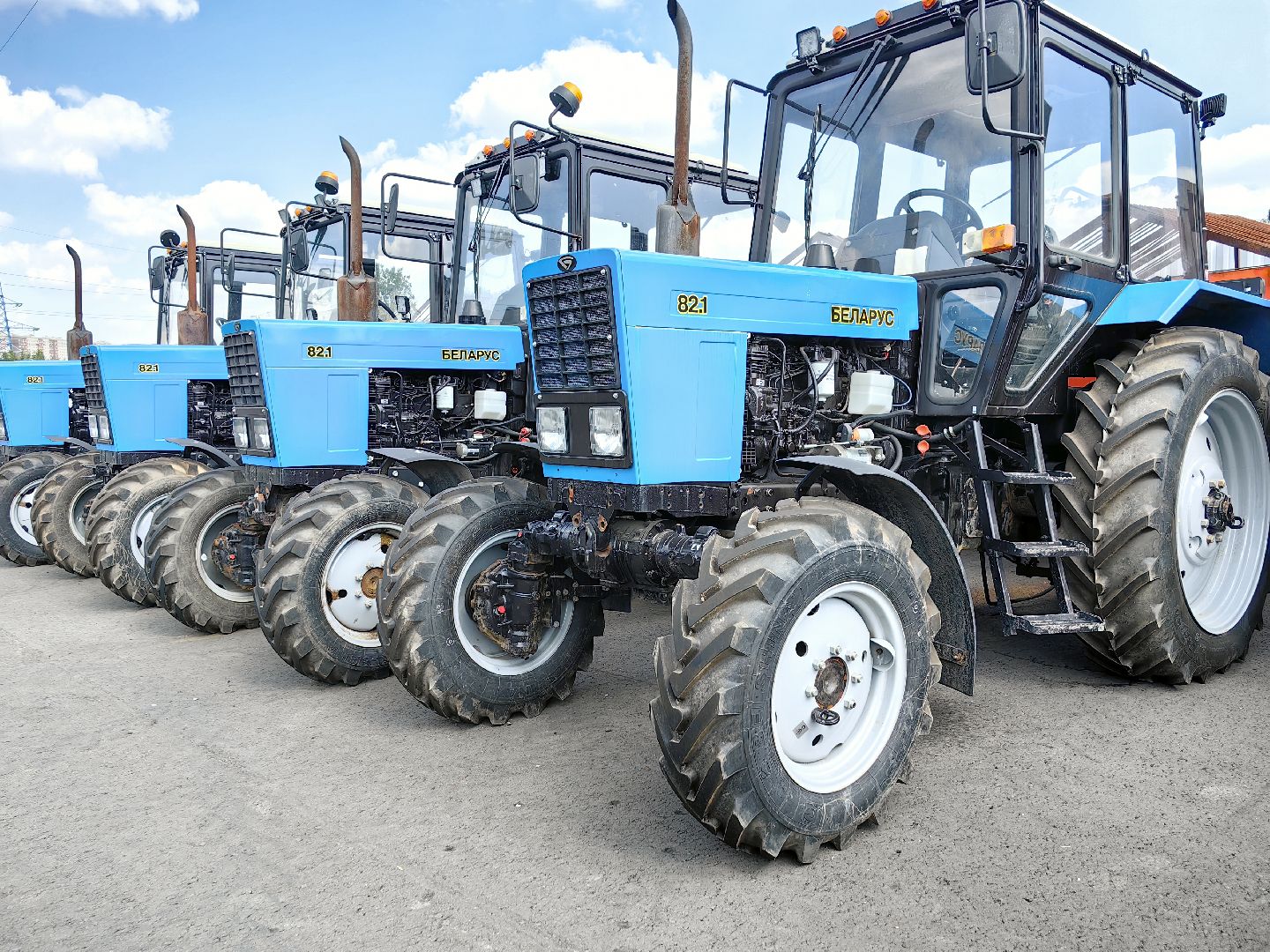 специализированный транспорт, техника, уборочные машины, площадка для хранения техники, МБУ Служба содержания и благоустройства территорий, автопарк,