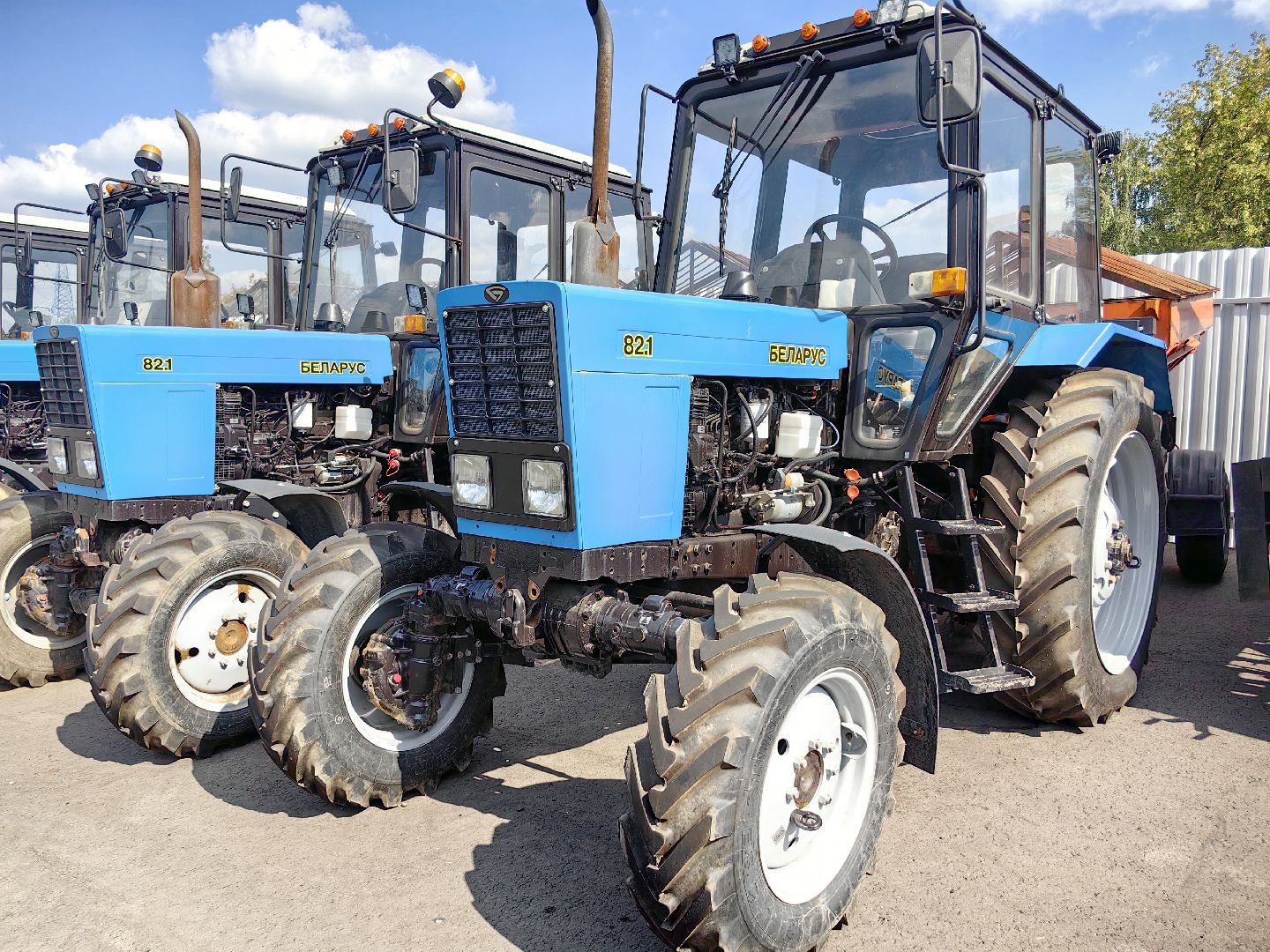 специализированный транспорт, техника, уборочные машины, площадка для хранения техники, МБУ Служба содержания и благоустройства территорий, автопарк,