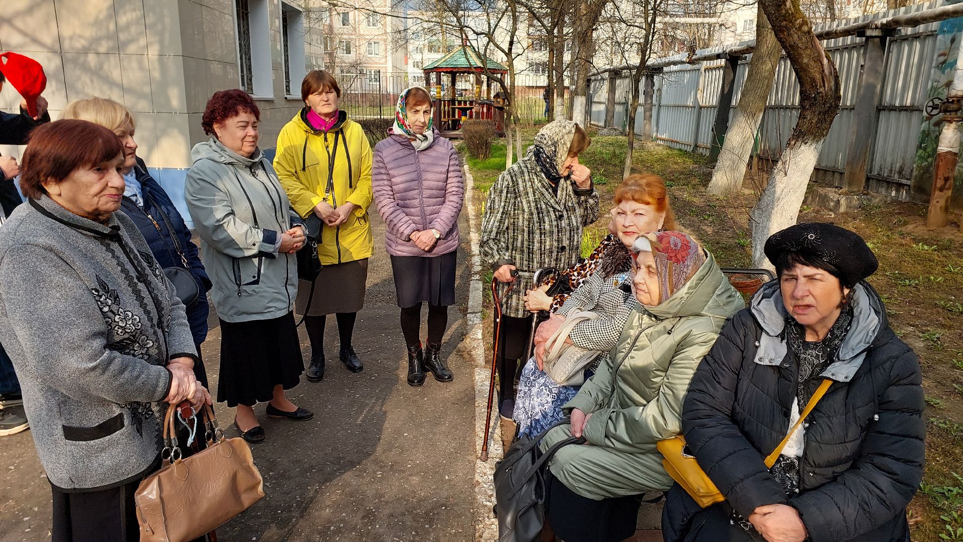серпухов, активное долголетие, пасха, бутурлино, церковь, причастие, доброе дело,