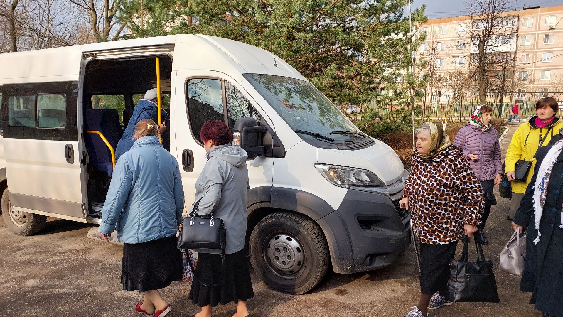 серпухов, активное долголетие, пасха, бутурлино, церковь, причастие, доброе дело,