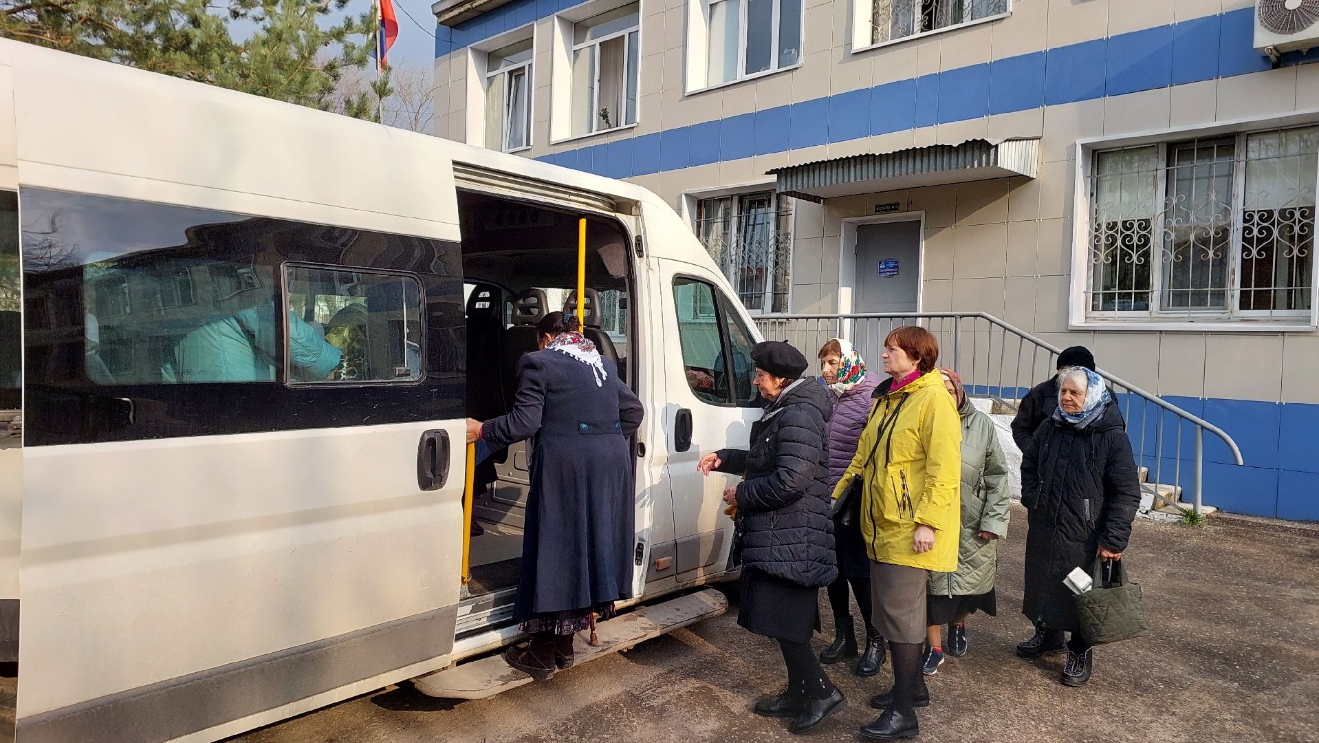 серпухов, активное долголетие, пасха, бутурлино, церковь, причастие, доброе дело,