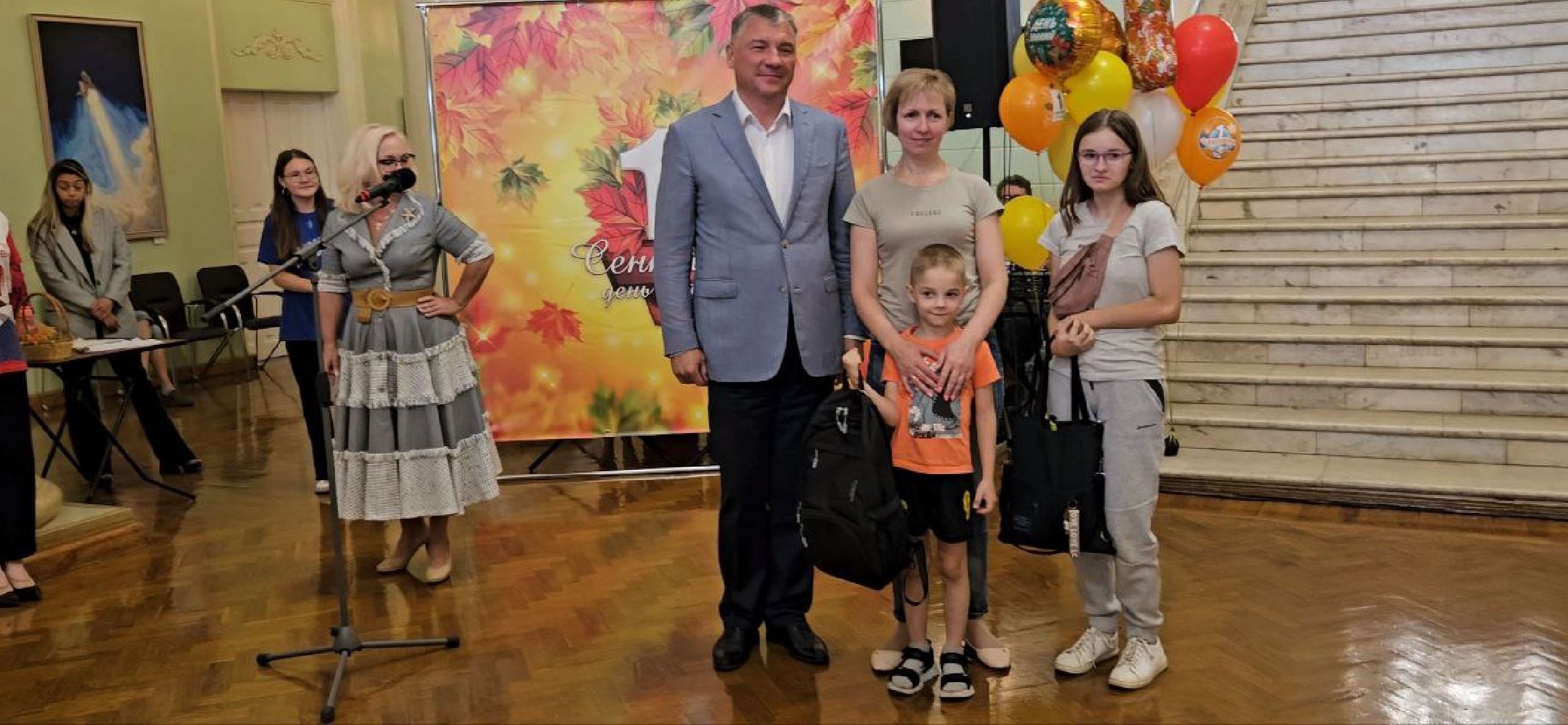 собери ребёнка в школу, школьники, первоклассники, 1 сентября,