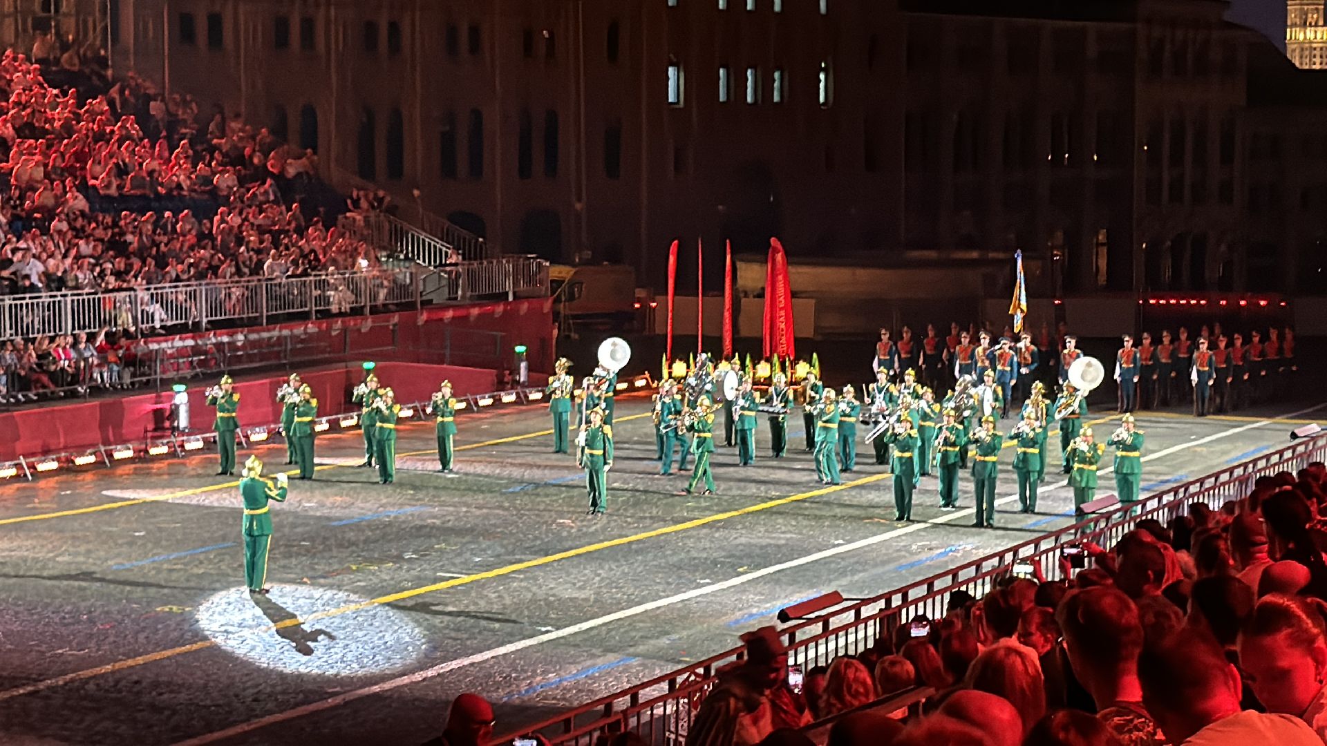 Одинцово, Марш Арктика, Спасская башня,