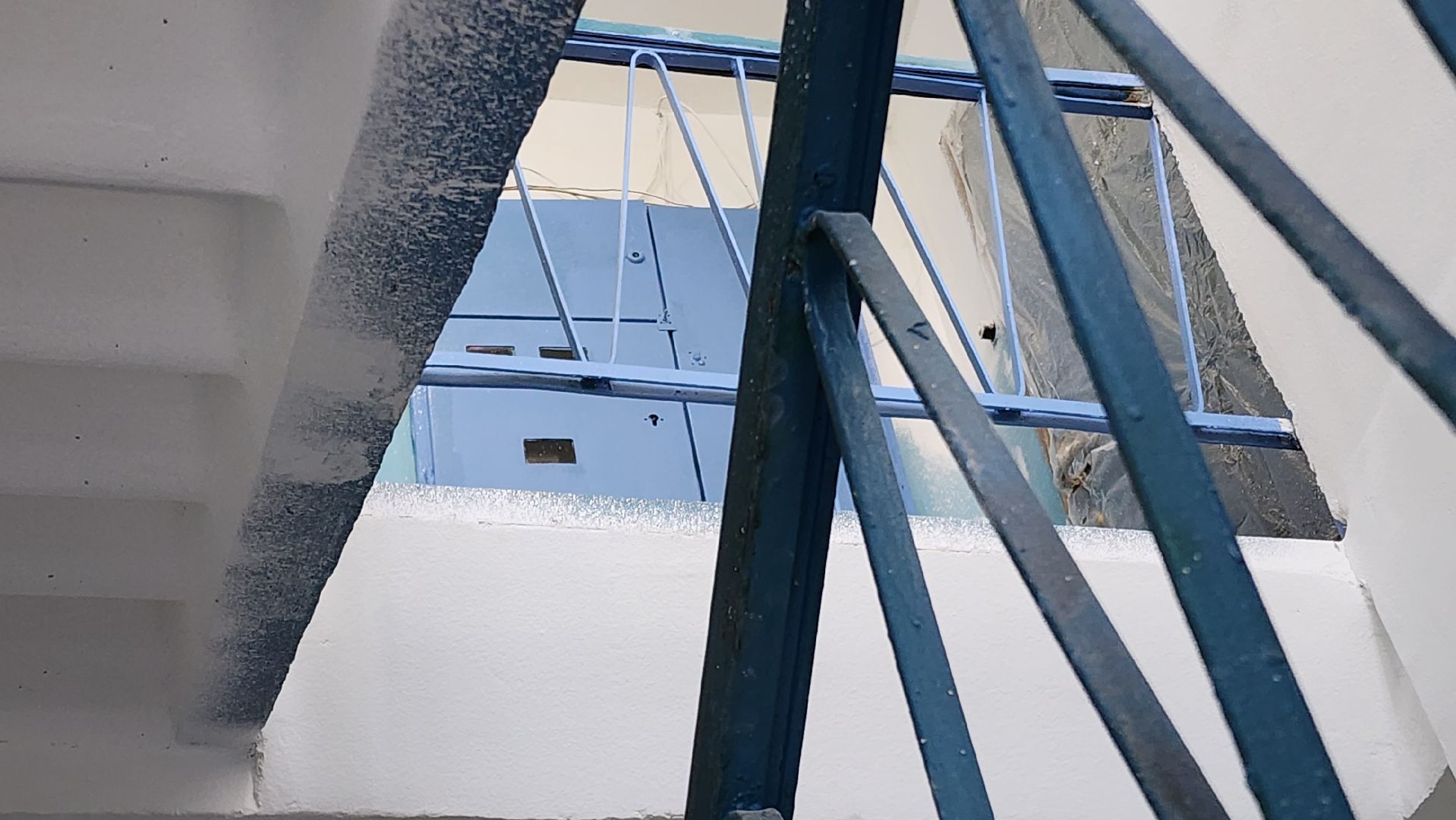 Бронницы, Ремонт подъездов, Косметический ремонт подъездов, Покраска стен и потолков в подъездах,