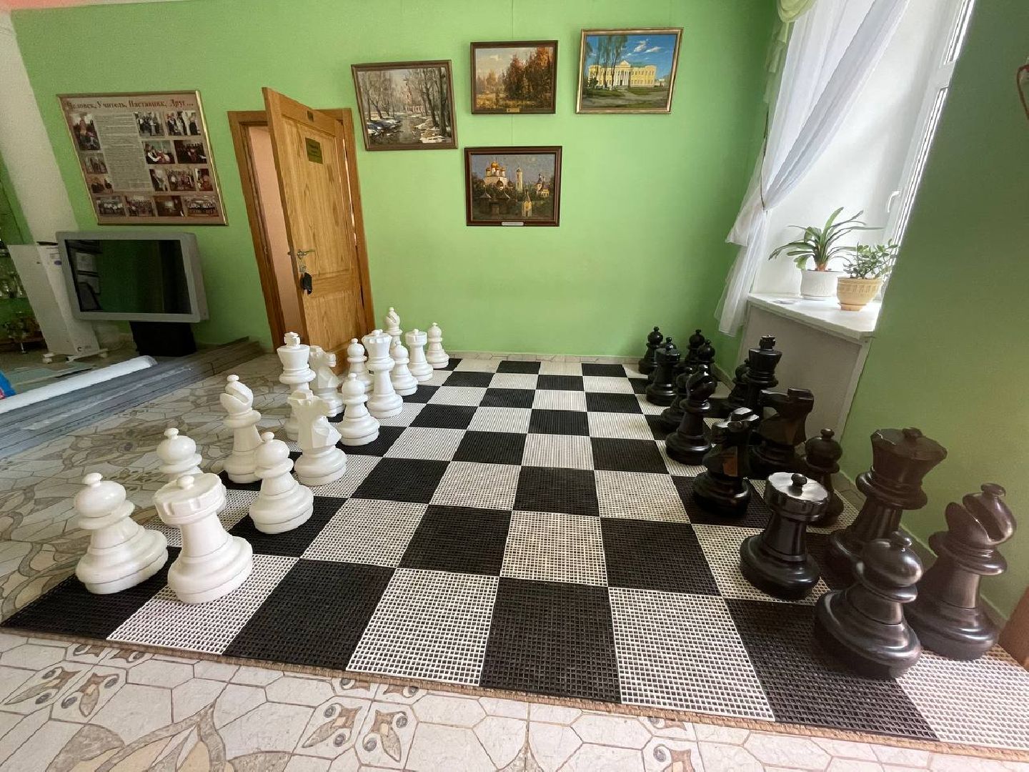 Дмитров, Гимназия Логос, Минобр,