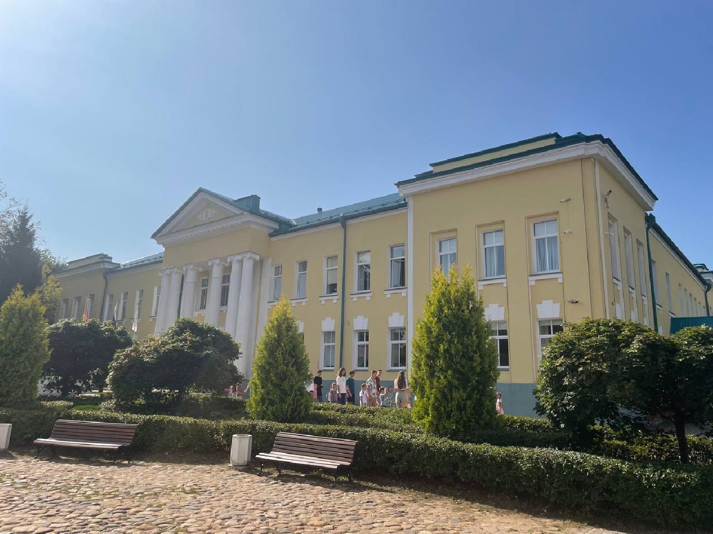 Дмитров, Гимназия Логос, Минобр,