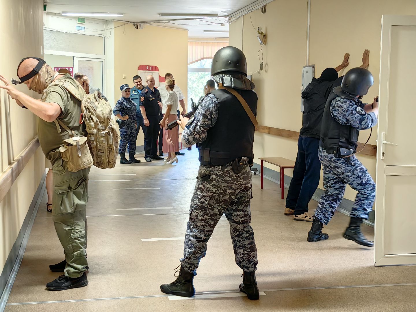 УЧЕНИЯ, РосгвардиЯ, полиция, захват заложников, антитеррористическая защищнность,