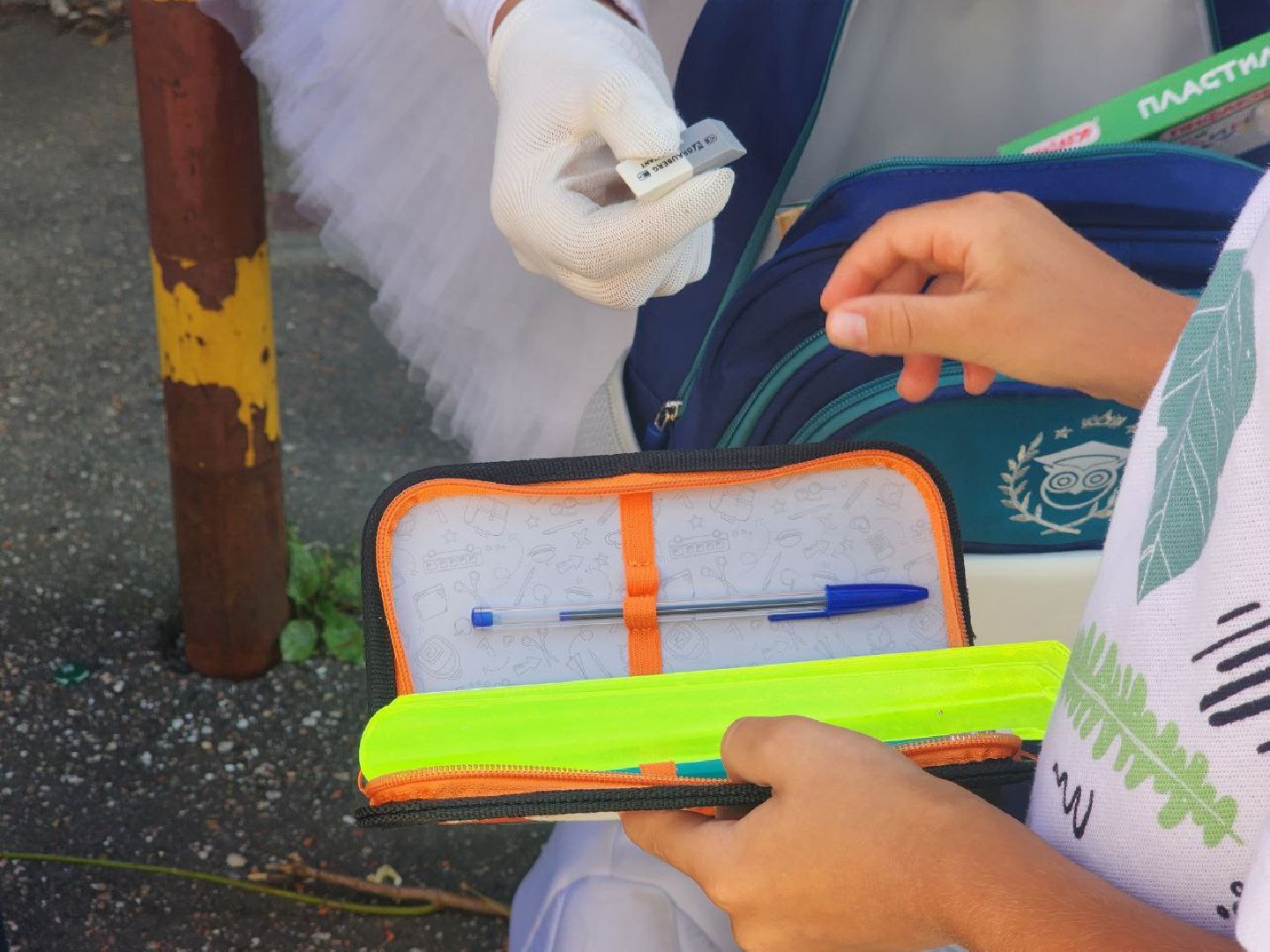 можайск, можайский городской округ, подмосковье, портфель первокласснику, губернатор, поддержка губернатора, малообеспеченные семьи, школьный рюкзак, школа, учебный год, социальная поддержка,