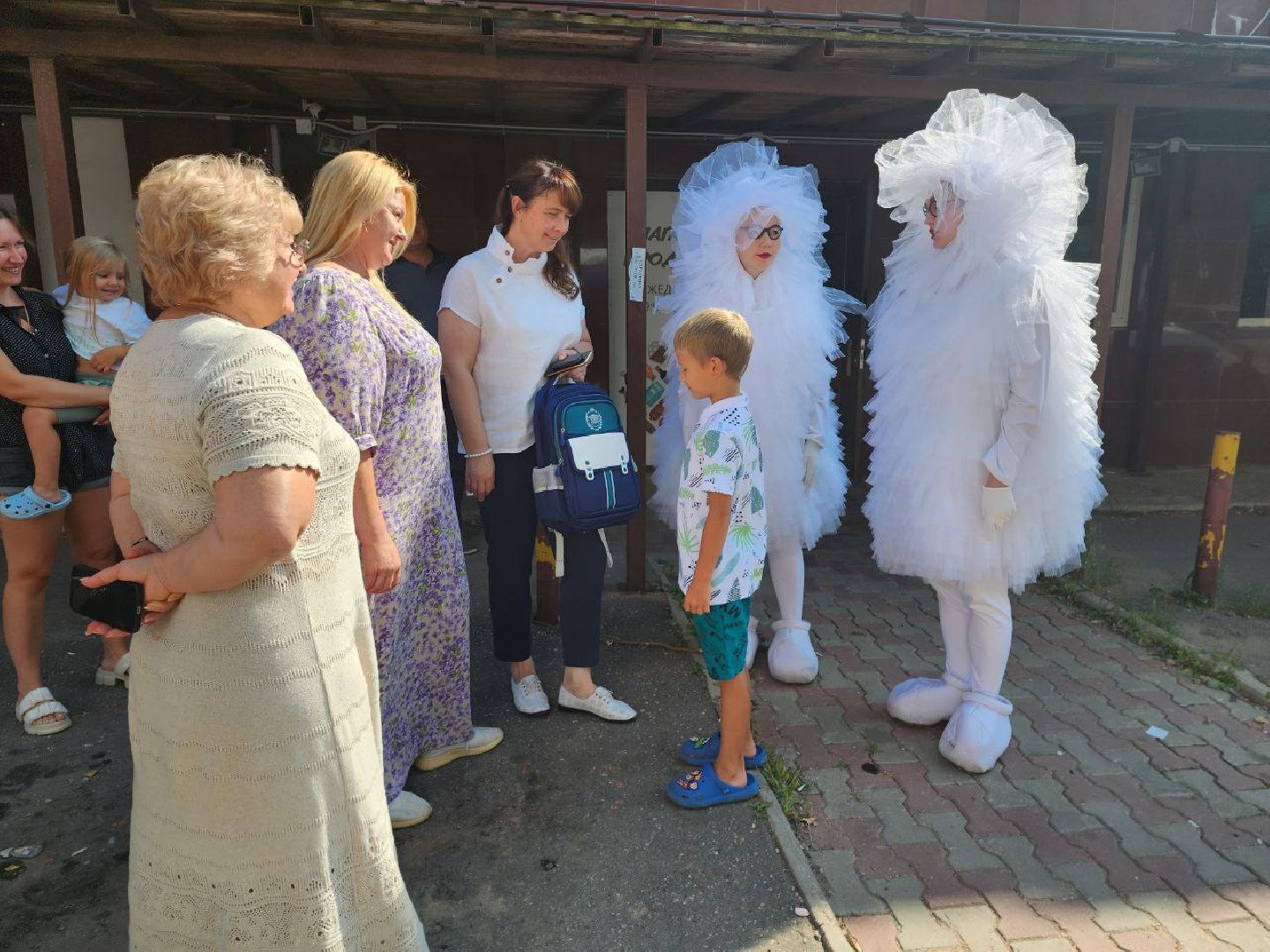 можайск, можайский городской округ, подмосковье, портфель первокласснику, губернатор, поддержка губернатора, малообеспеченные семьи, школьный рюкзак, школа, учебный год, социальная поддержка,