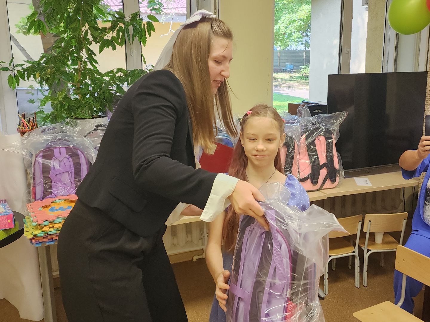 красноармейск, городской округ пушкинский, подарки школьникам, социальный центр,