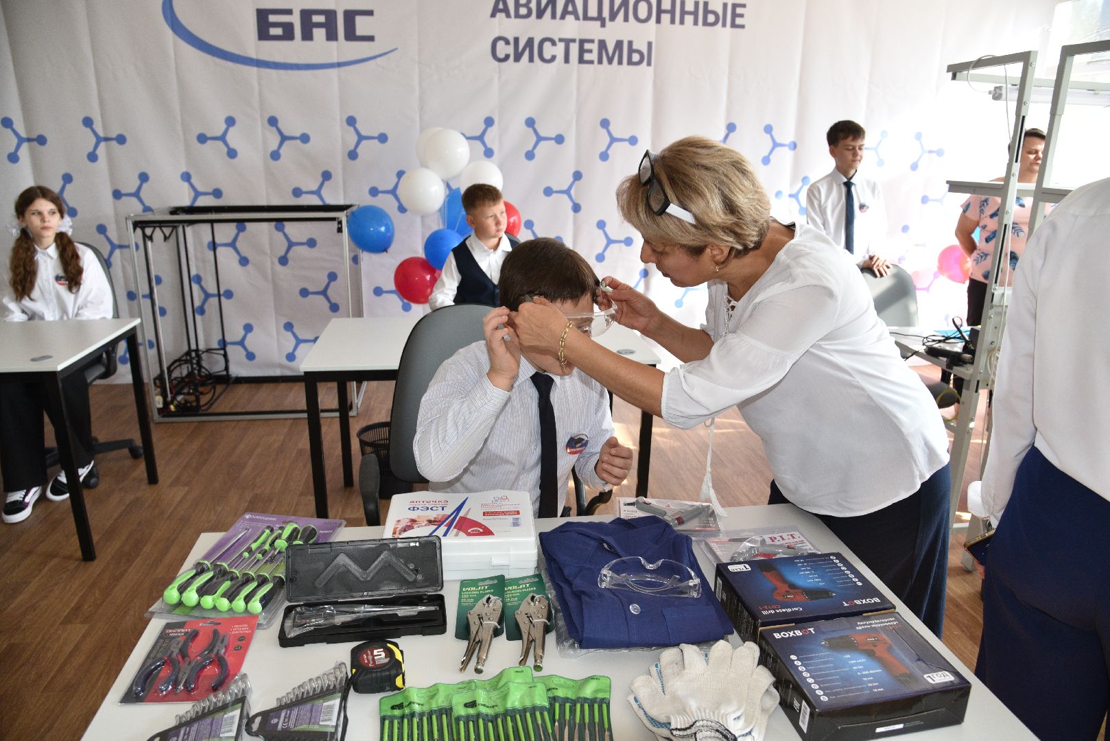 лотошино, микулино, микулинская гимназия, беспилотники, образование, национальный проект,