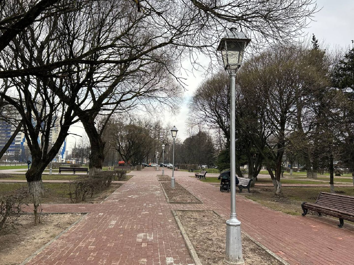 Подольск, сквер, освещение