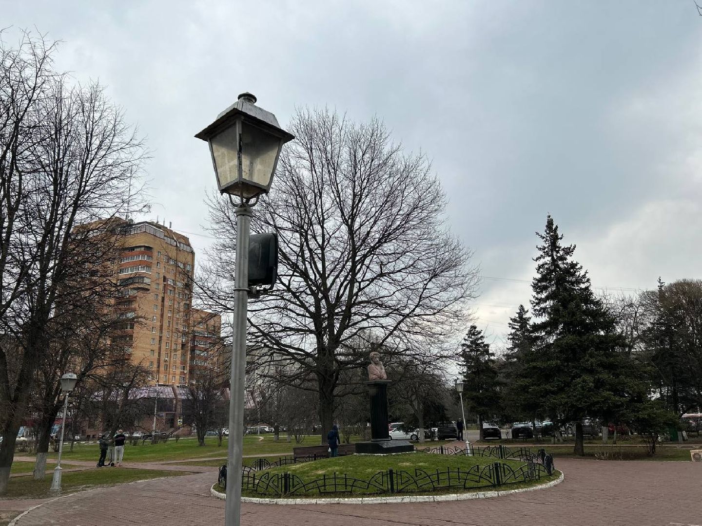 Подольск, сквер, освещение