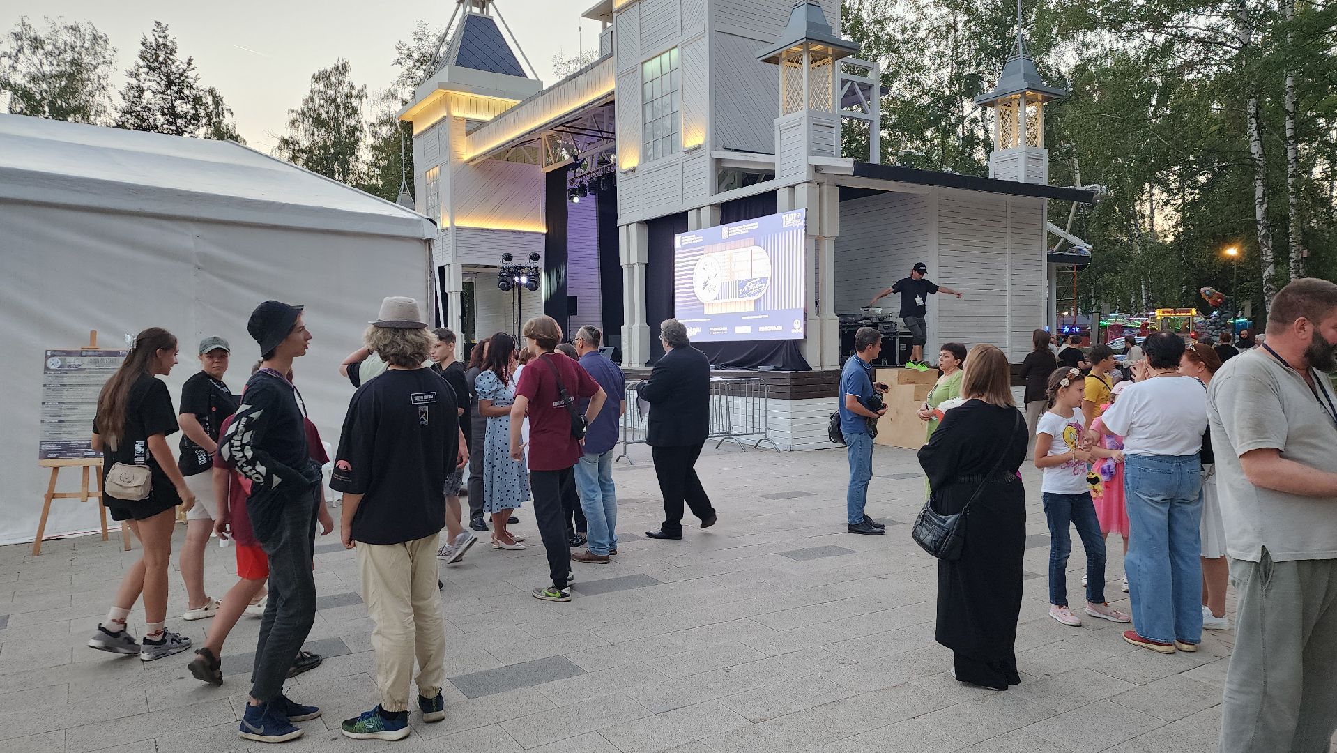 пушкино, театральный фестиваль, спектакли, культурная жизнь, пушкинский округ,