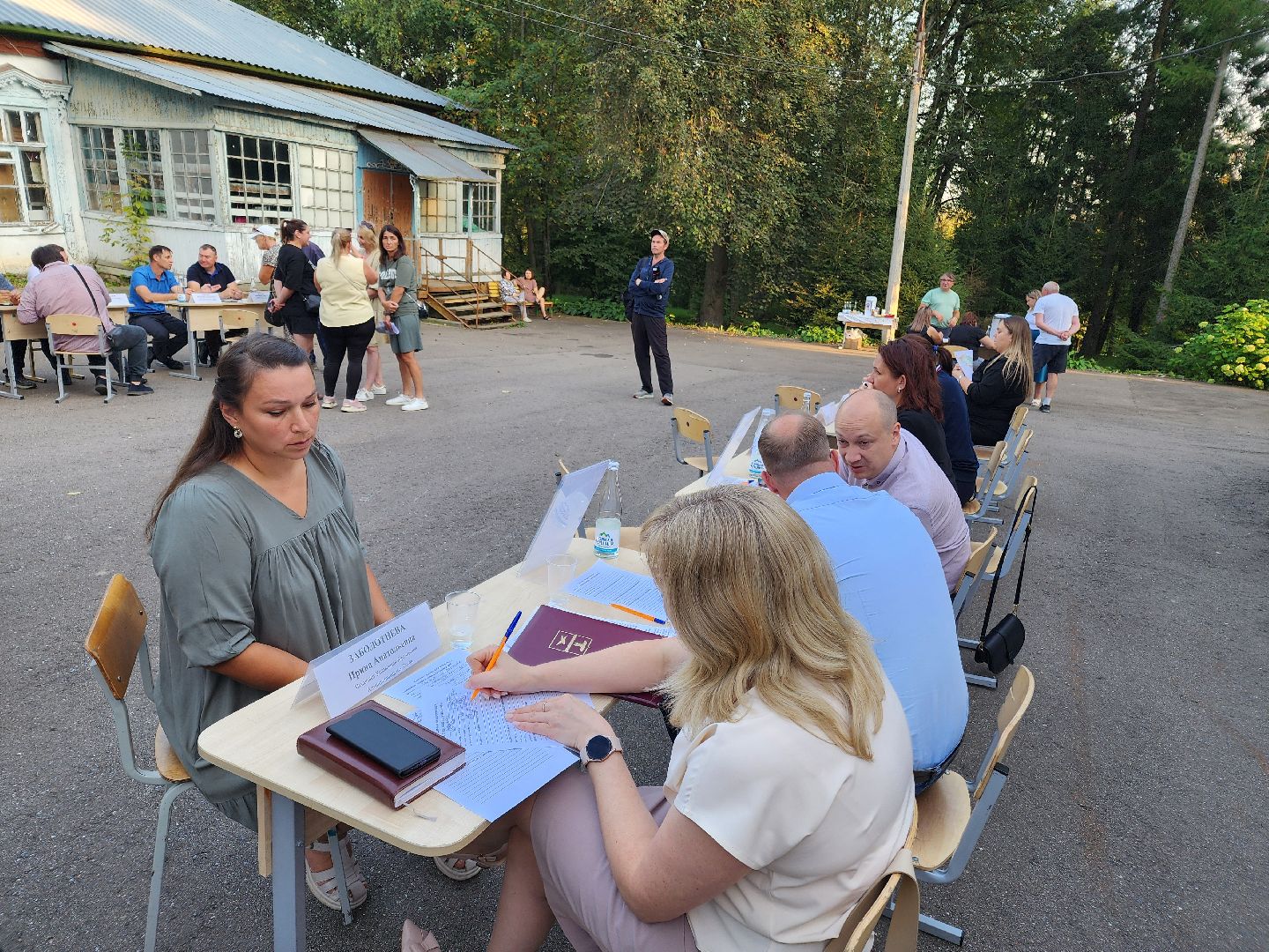 Чехов, микрорайон Ровки, выездная администрация, встреча с жителями, обращения жителей, деревня Игумново, река Лопасня, загрязнение реки, очистка водоема, экология и природопользование,