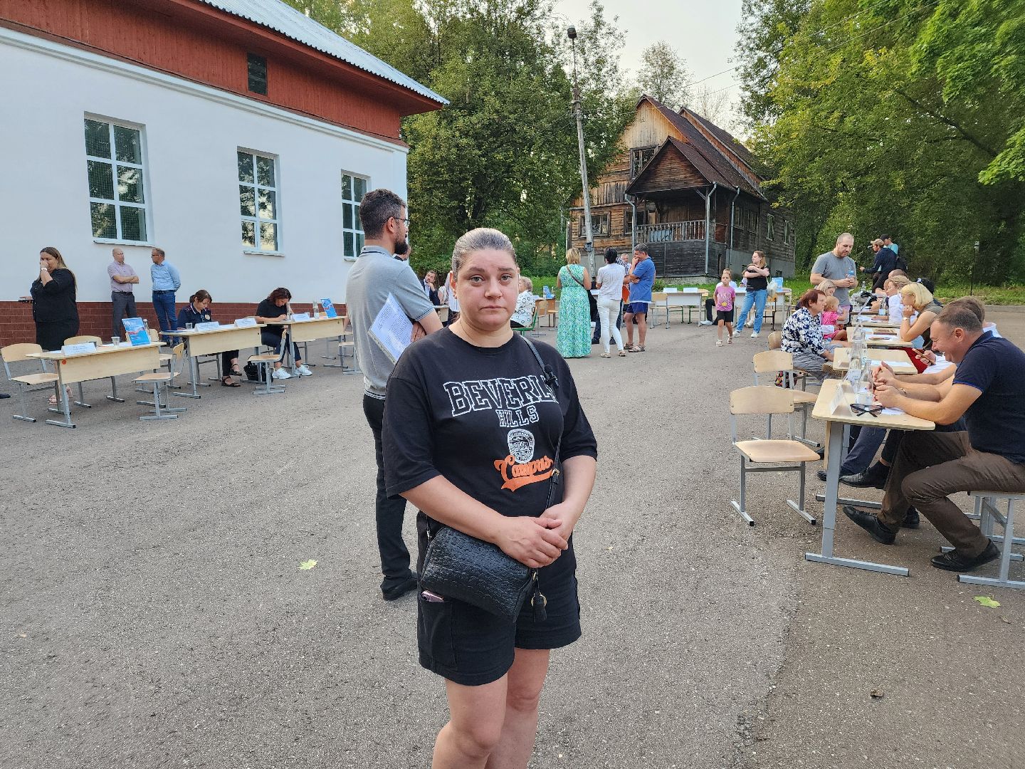 Чехов, микрорайон Ровки, выездная администрация, встреча с жителями, обращения жителей, деревня Игумново, река Лопасня, загрязнение реки, очистка водоема, экология и природопользование,