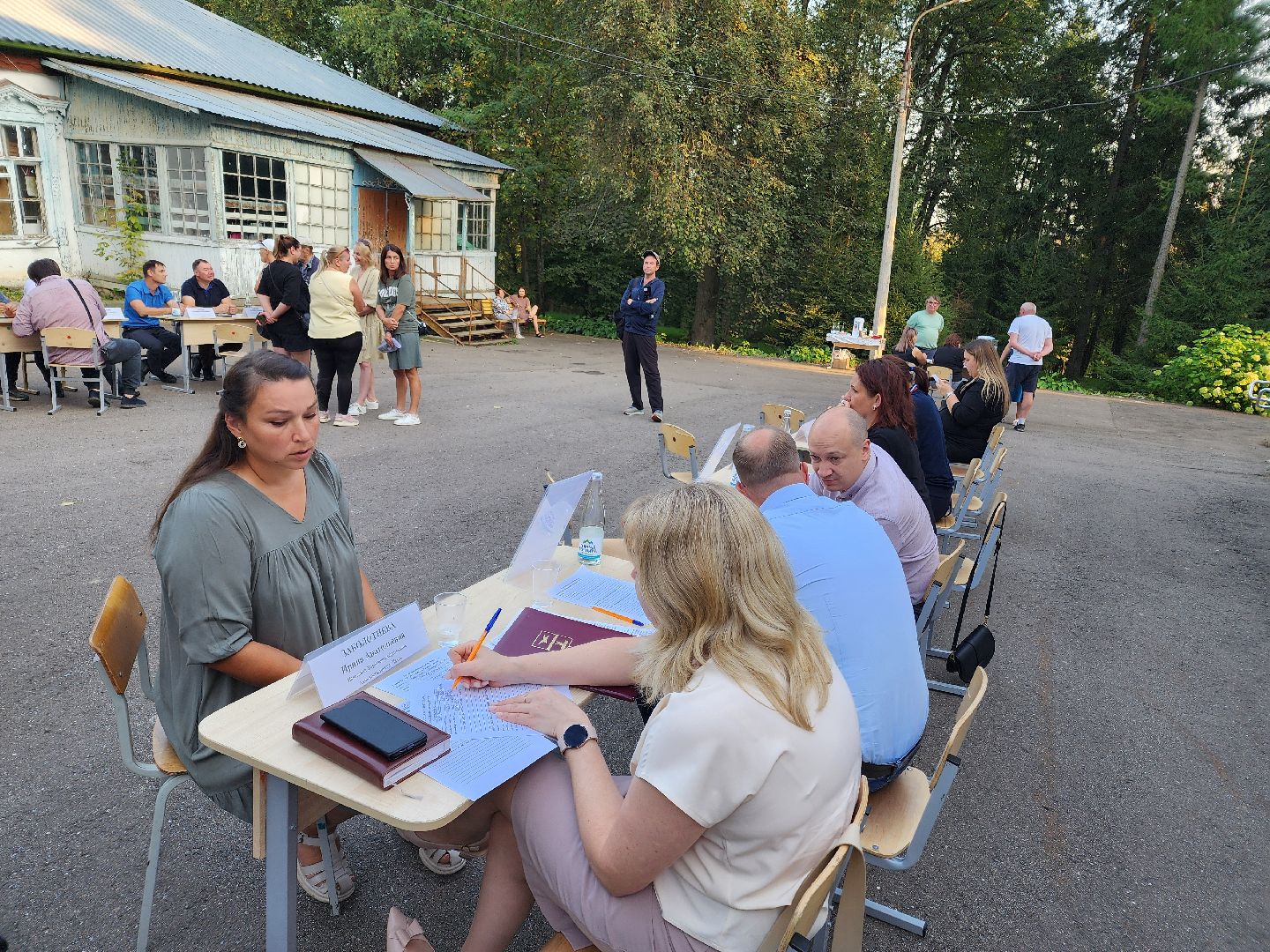 Чехов, микрорайон Ровки, выездная администрация, встреча с жителями, обращения граждан, медицина, здравоохранение, льготные лекарства, лечебные препараты, врач онколог, запись к врачу,