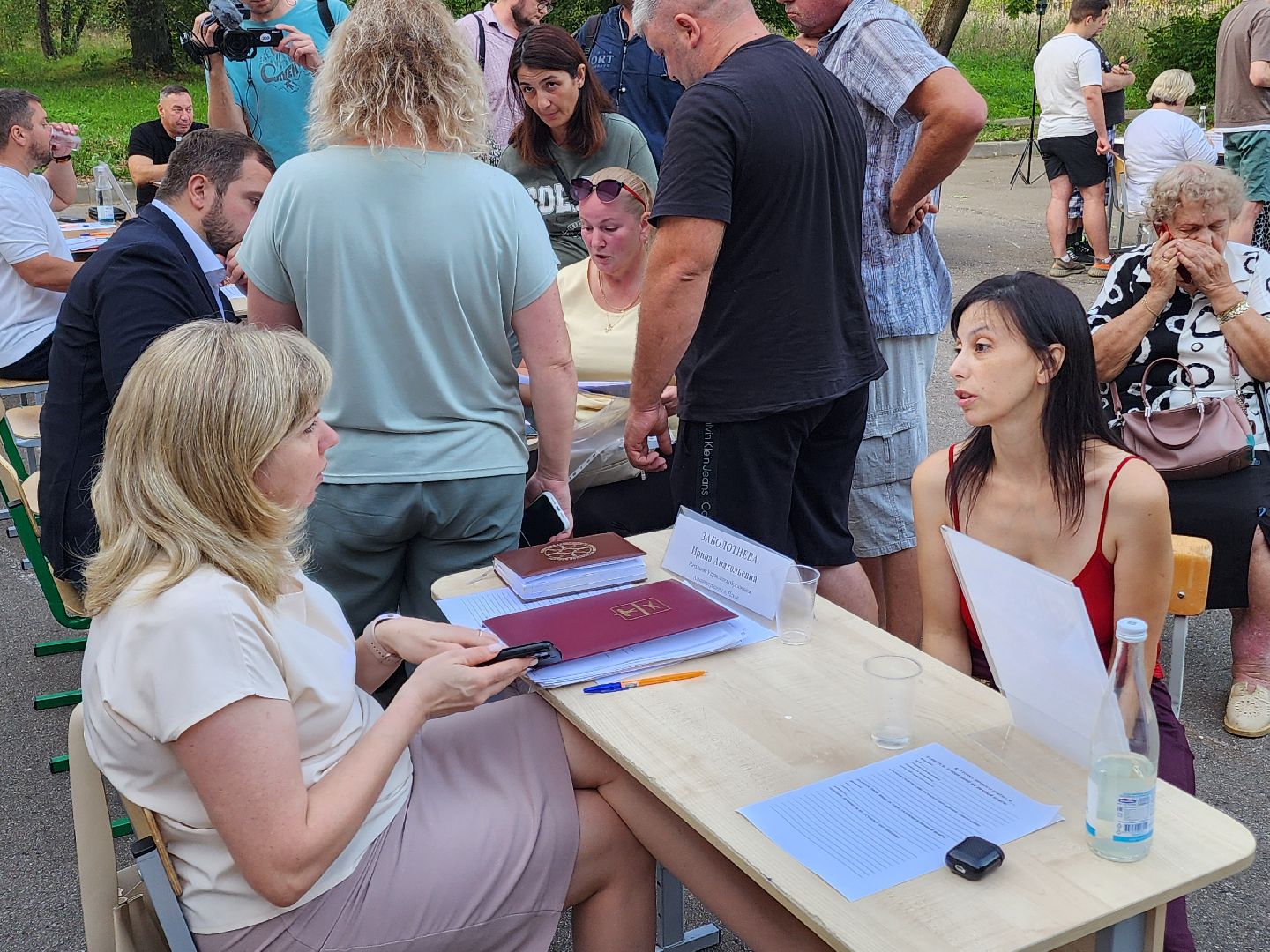 Чехов, микрорайон Ровки, выездная администрация, встреча с жителями, обращения граждан, медицина, здравоохранение, льготные лекарства, лечебные препараты, врач онколог, запись к врачу,