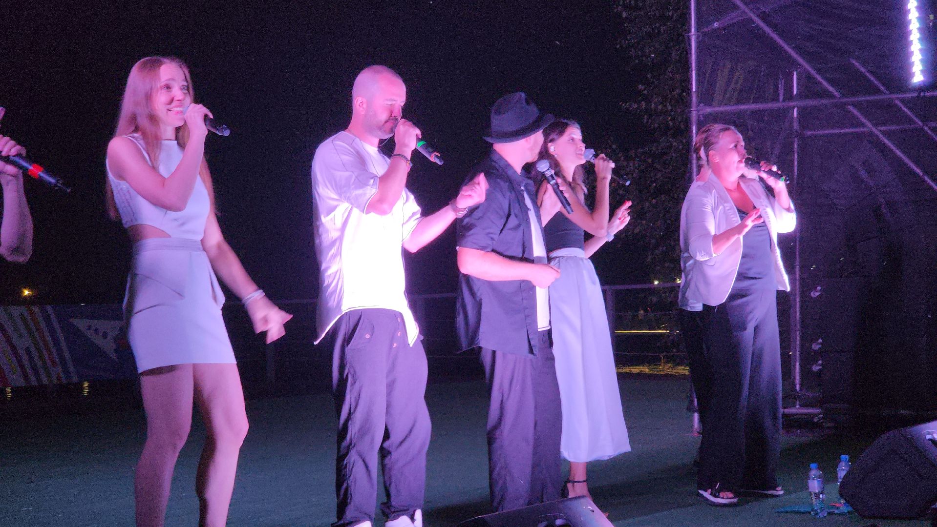 долгопрудный, день города 2024, поющие фонтаны, котовский залив, лазерное шоу,