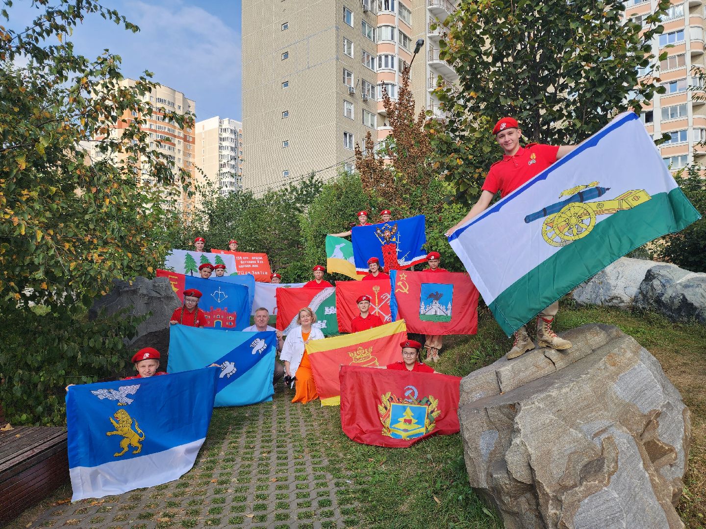 Подольск, сад камней памяти и славы, патриотизм, юнармейцы, Ковров, Исполины,