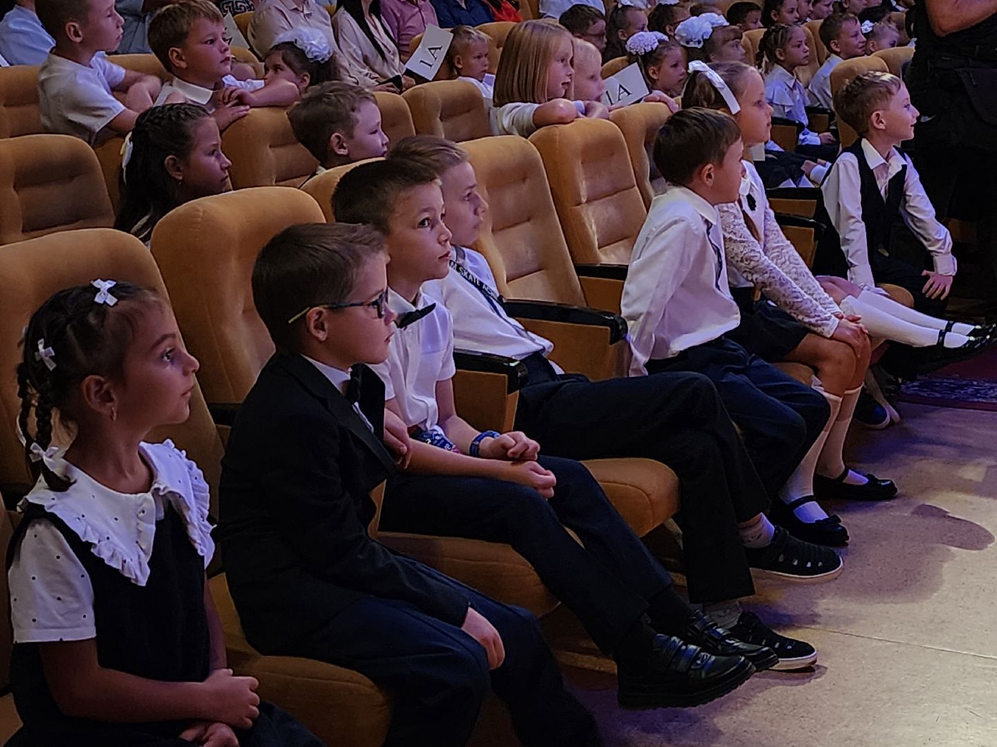 Дубна, День знаний, Учебный год, Линейка, Школа, Ученики, завершение капремонта,