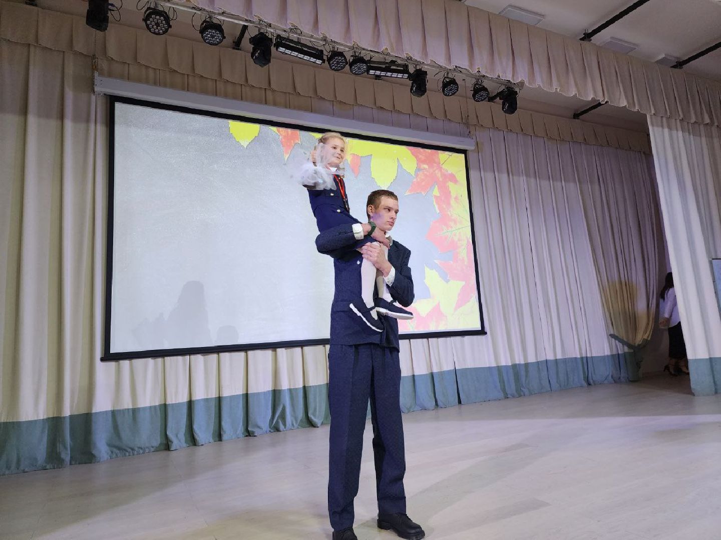 можайск, можайский городской округ, подмосковье, 1 сентября, день знаний, школа, учебный год, новый учебный год, школы можайска, торжественная линейка,