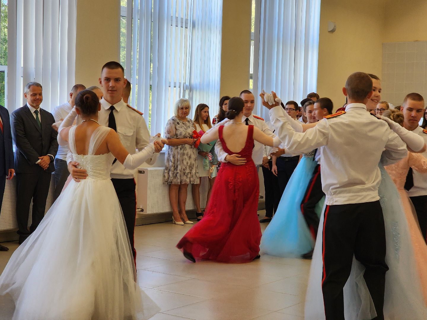 ногинск, жители, общество, школа, центр образования, 1 класс, 1 сентября, новый учебный год,